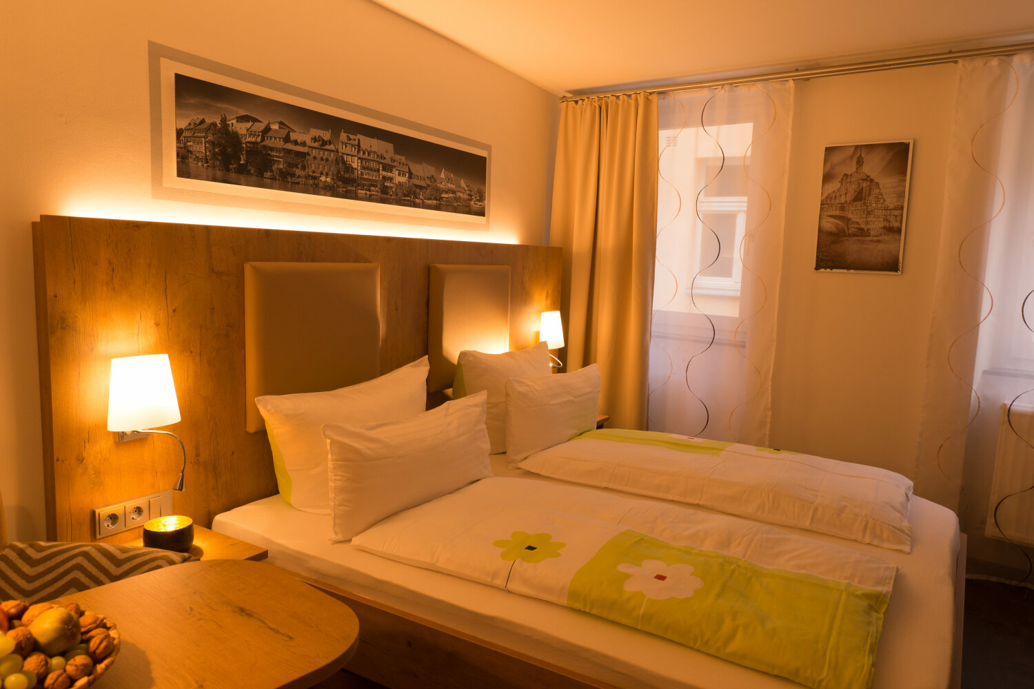 Zimmer Anna - Doppelbett.jpg