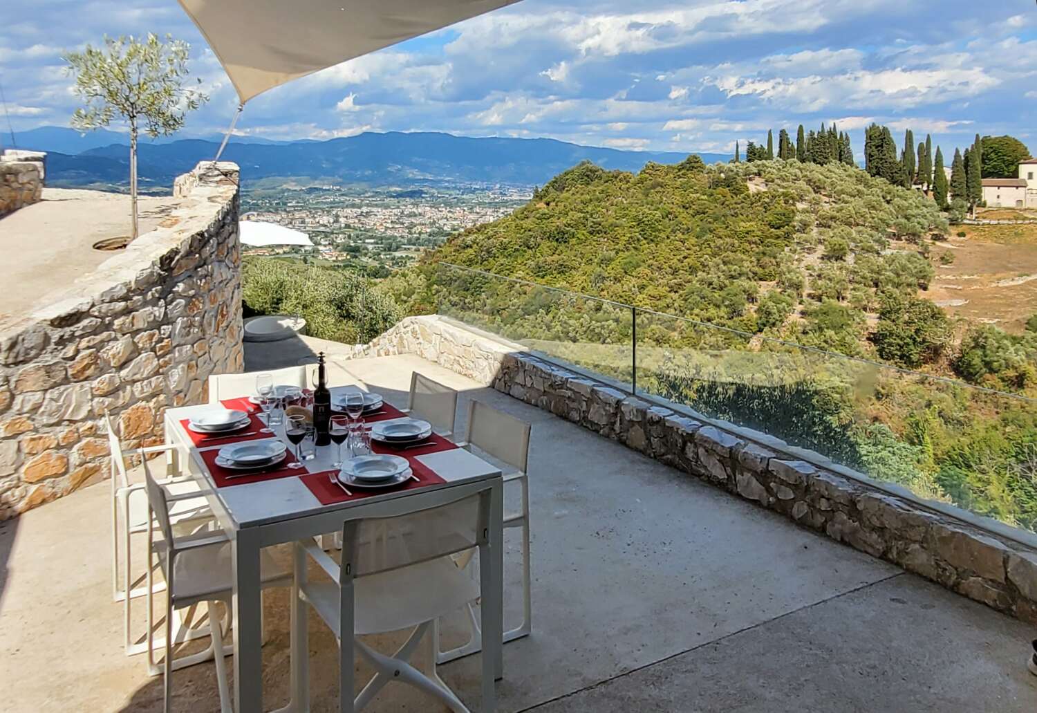 Farfallina terrace-min.jpg