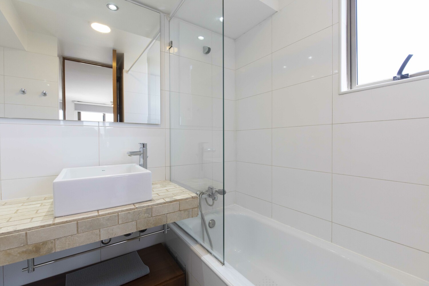 Pedro AVN 22 1810 (17).jpg