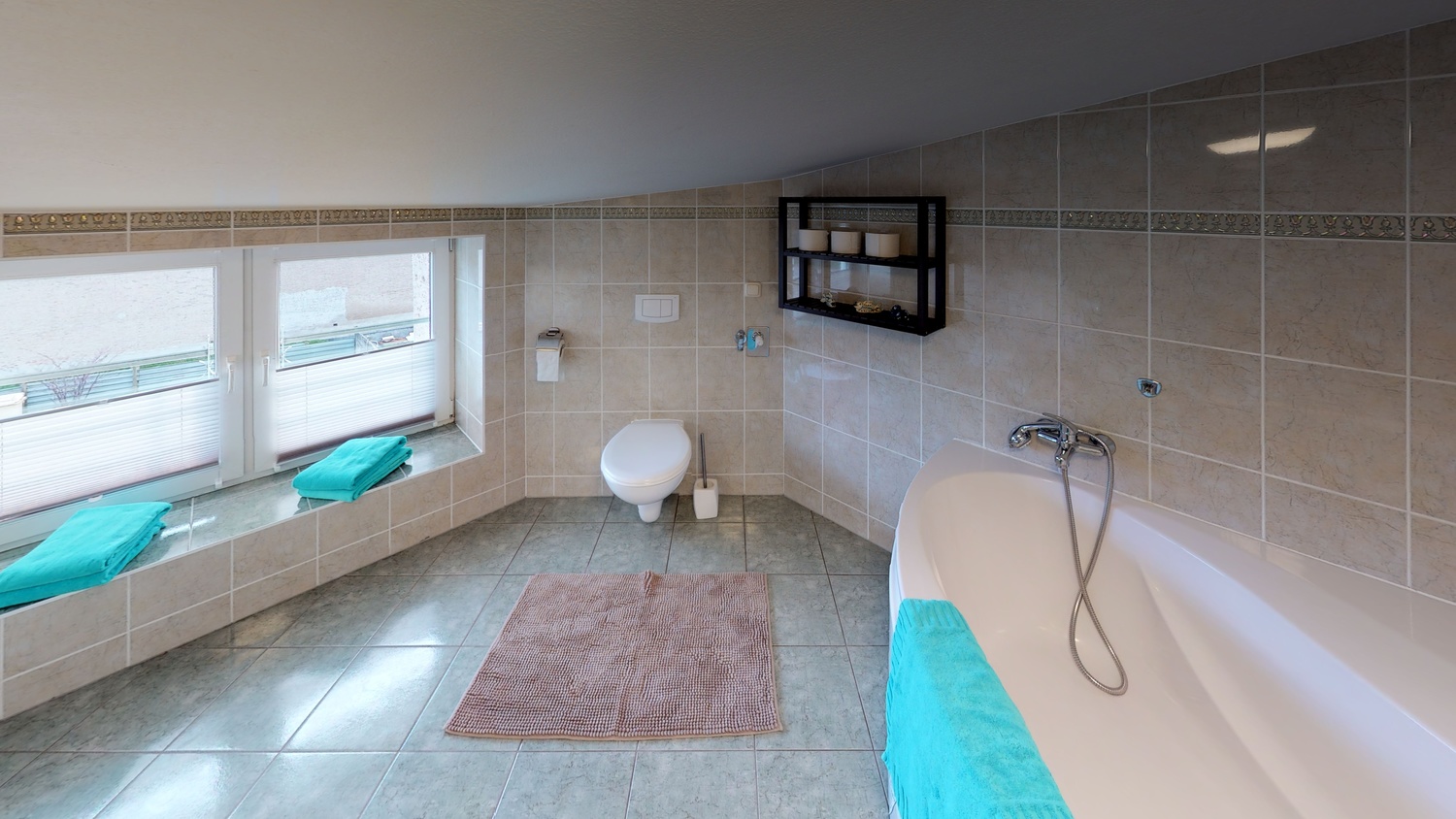 Olaf-Irenen-Kronenfeld-Bathroom.jpg