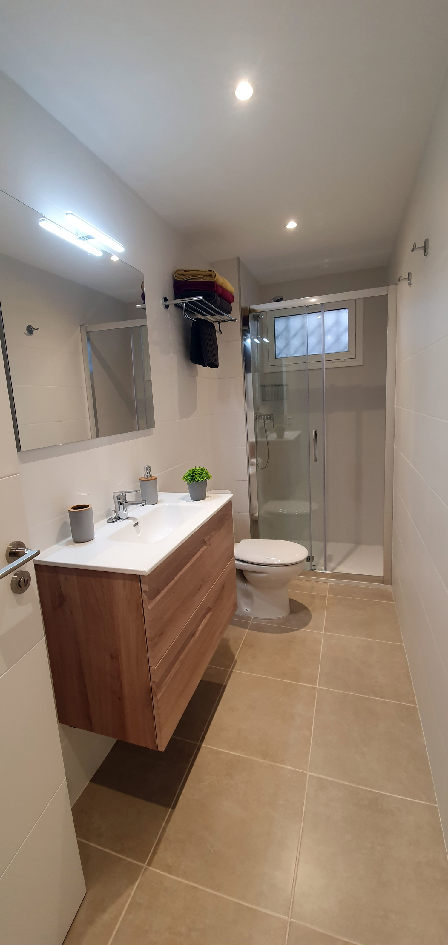 bany nou foto 3_2.jpg