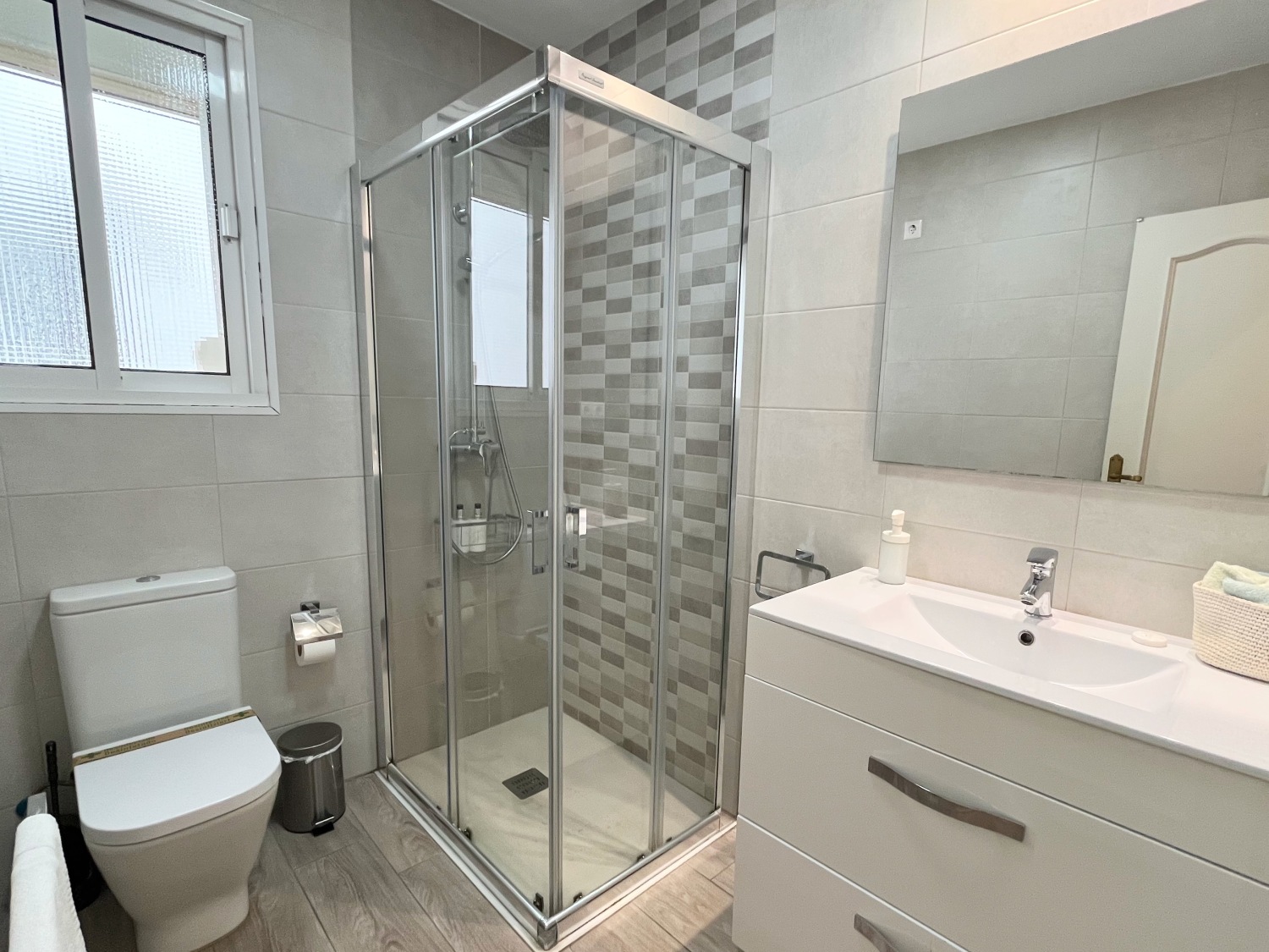 F e H baño general 5.jpeg