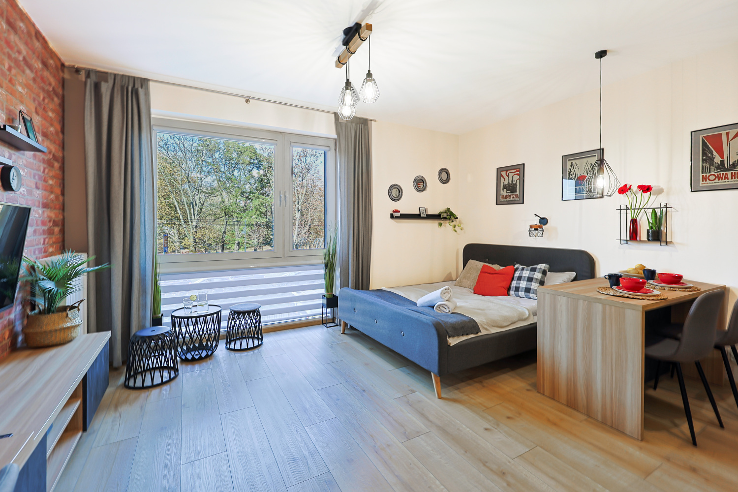 11mieszkanie z widokiem2 na park manufaktura twój gospodarz najem którkoterminowy Łódź.jpeg