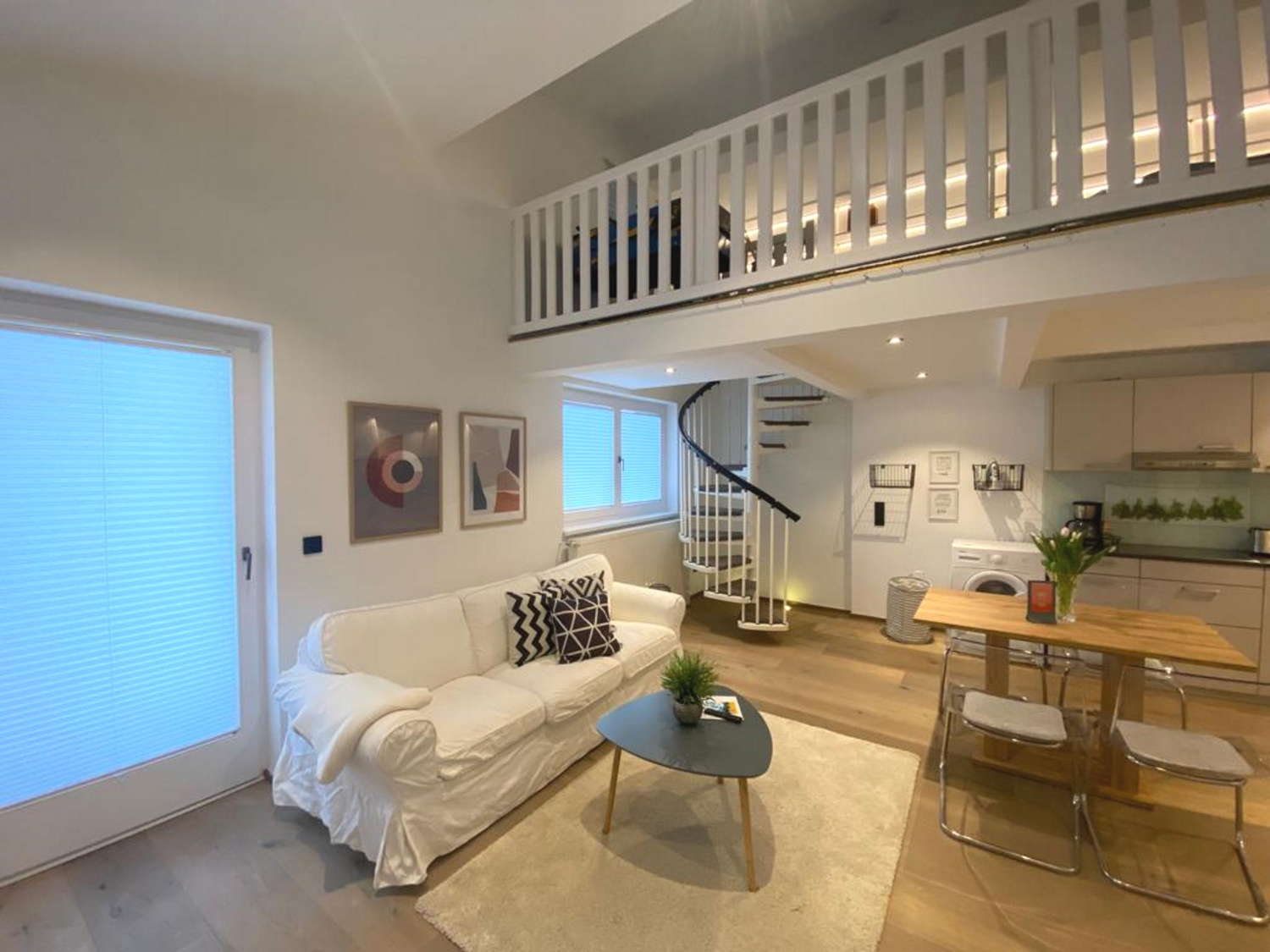 Erdgeschoss Wohnen1.jpg