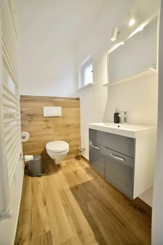 Villa Heidi WC EG.JPG