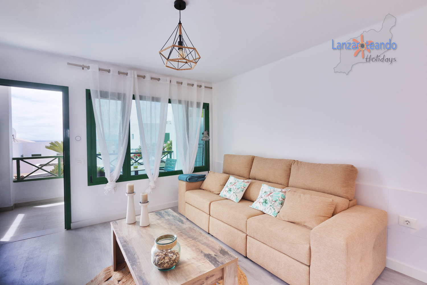 lanzarote-booking-holiday-appartament-casa-evy-001.jpg