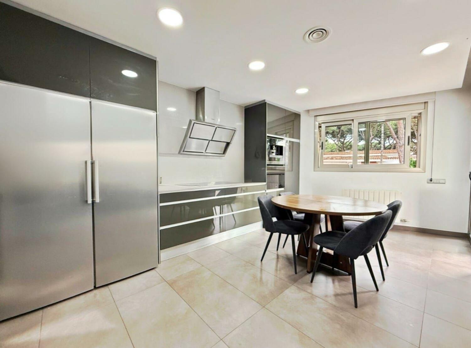 WhatsApp Image 2025-04-24 at 15.58.37 (1).jpeg