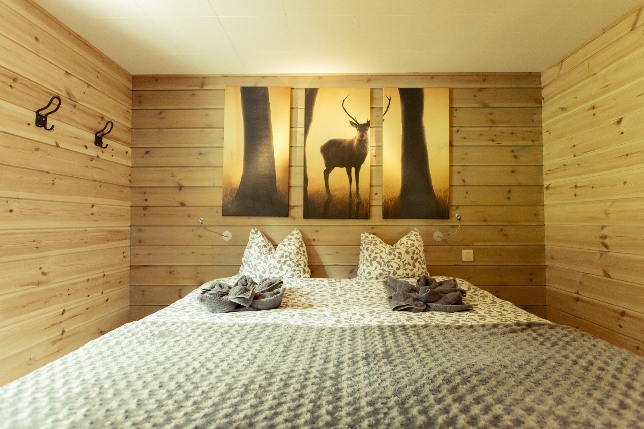 0U4A0090 (1280x853).jpg