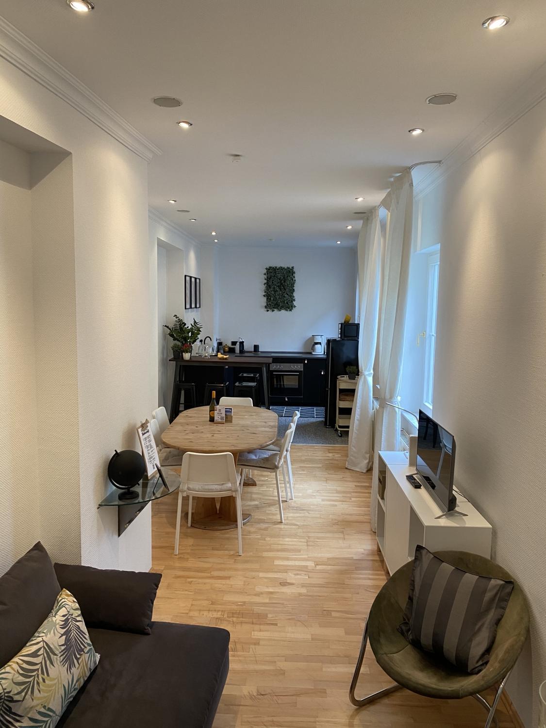 Heidelberg APHEARTMENTS - Dachterrasse mit Schlossblick mitten in der