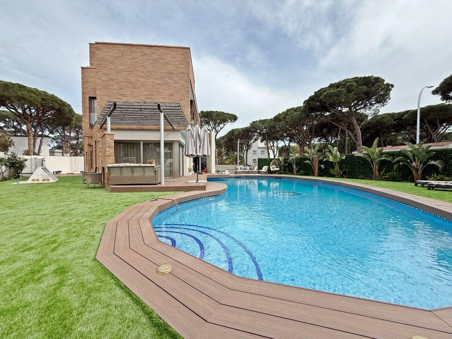 WhatsApp Image 2025-04-24 at 15.58.33 (2).jpeg