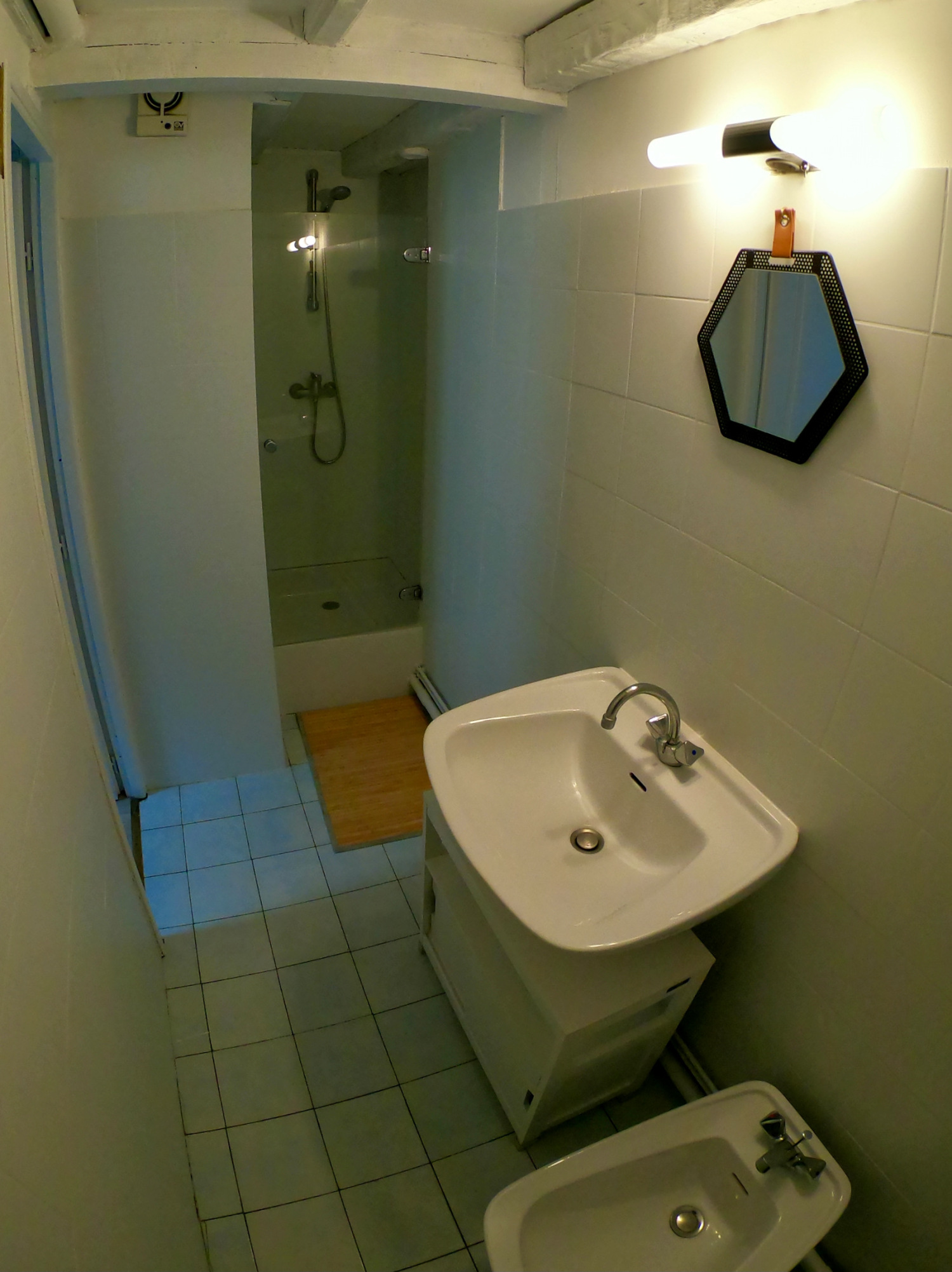 Gite - Etage - Chambre 1 - SDB.jpeg