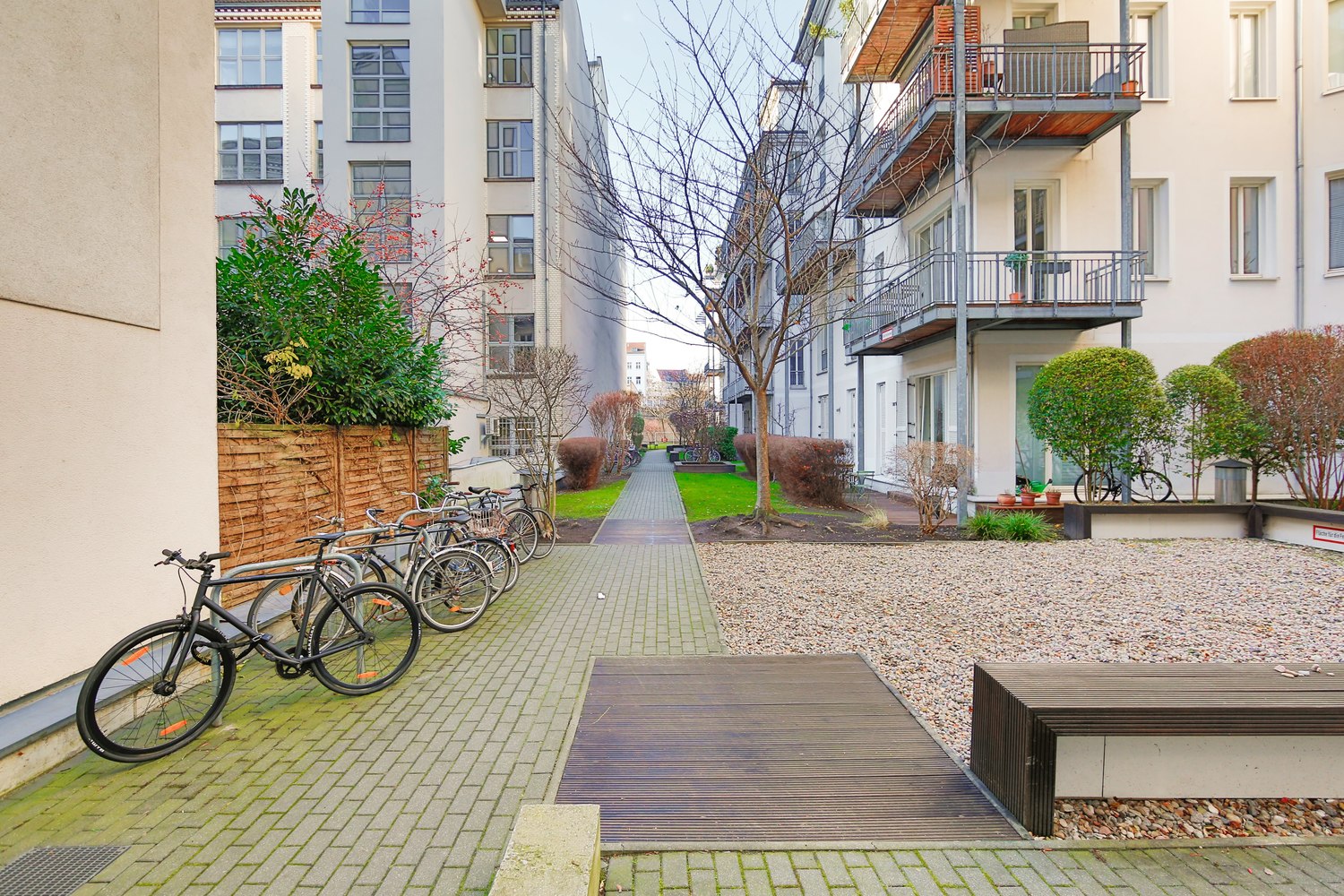 Möbliertes Wohnen auf Zeit Großzügige 4Zimmer LoftWohnung mit großem Balkon in zentralster