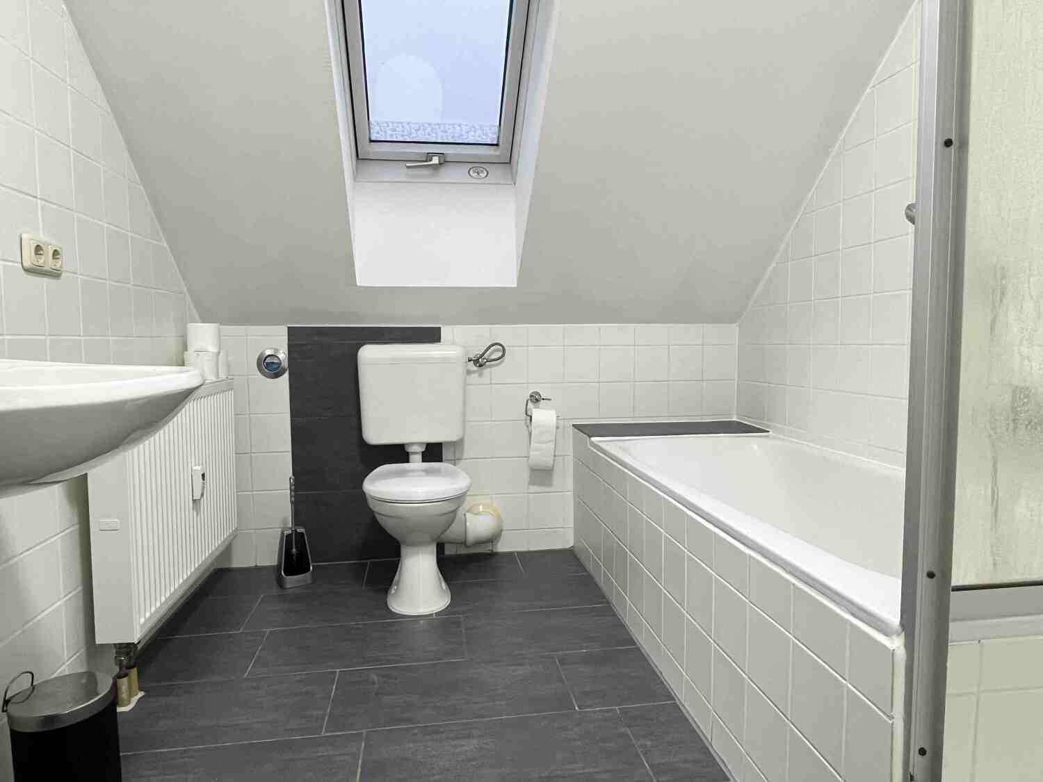 SWF112_(DG) Neue Amberger Straße 24, 92521 Schwarzenfeld (9).jpg