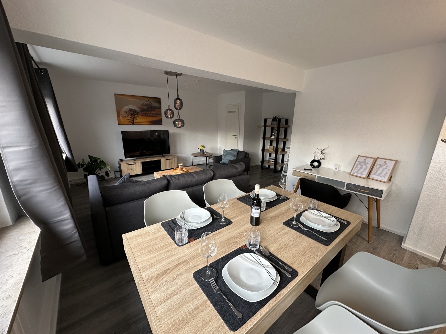 Wohnzimmer Gesamtansicht.JPG