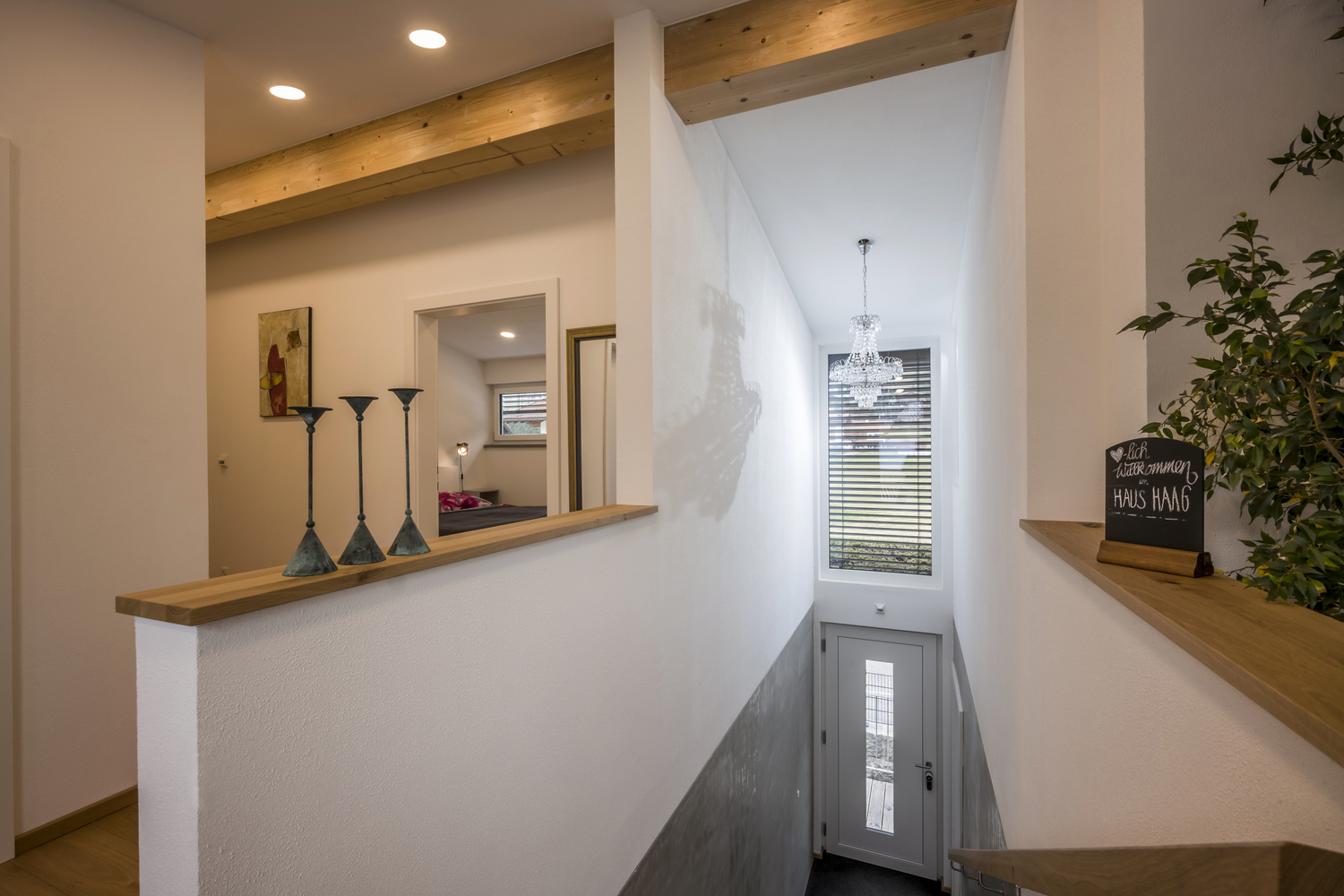 Haus_Haag_Achenkirch_470i_Stiegenhaus_Eingangsbereich_1.jpg