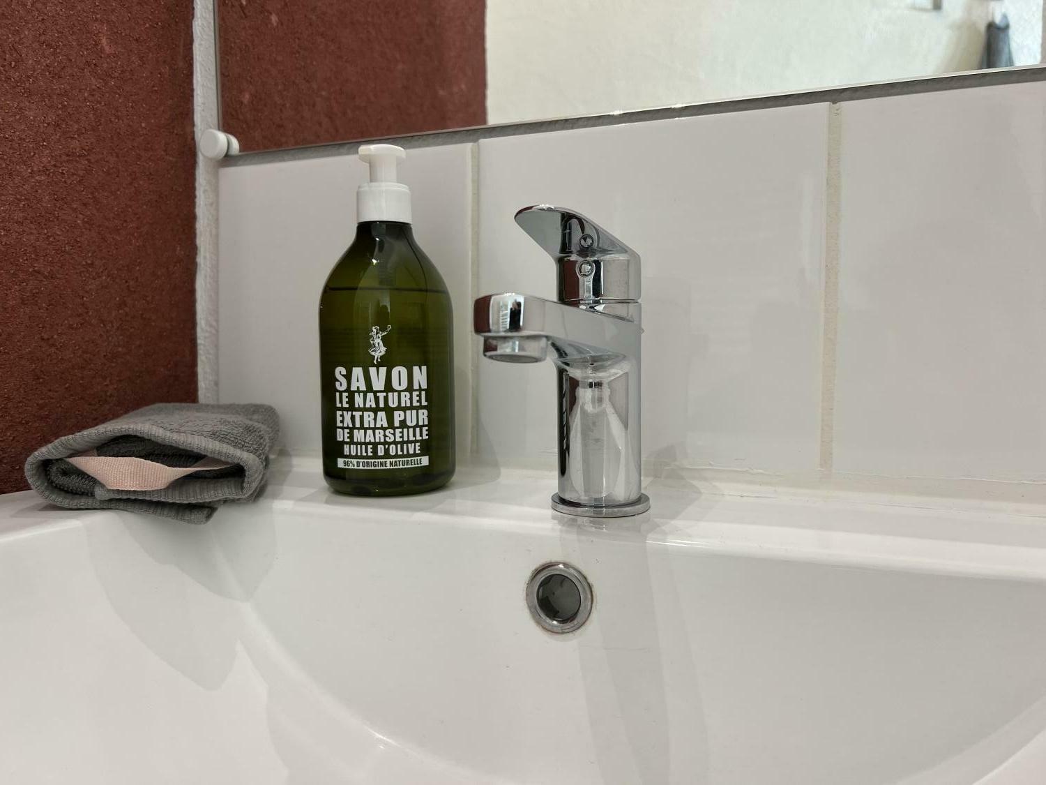 Salle de bains #5.JPG