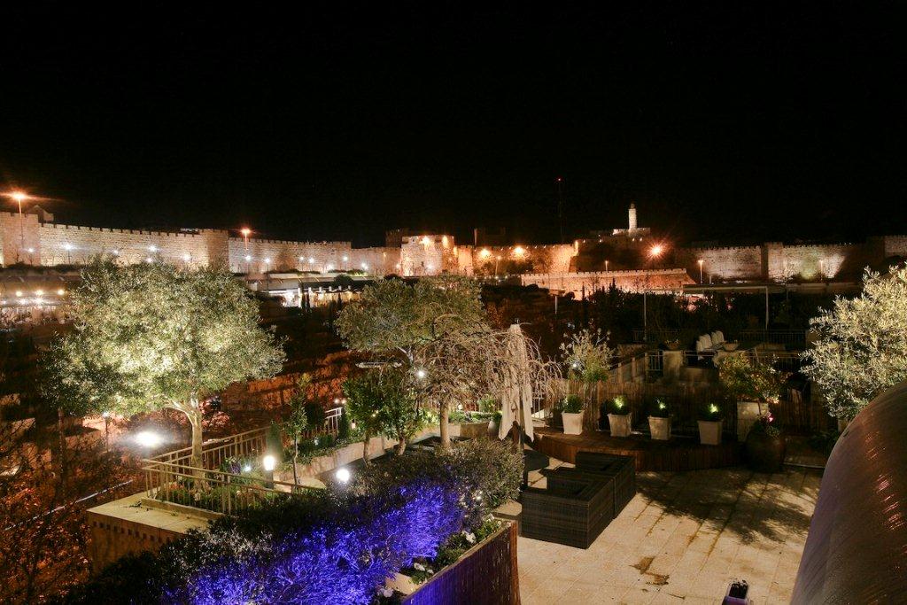 1F3J6784 david village - Copy.jpg