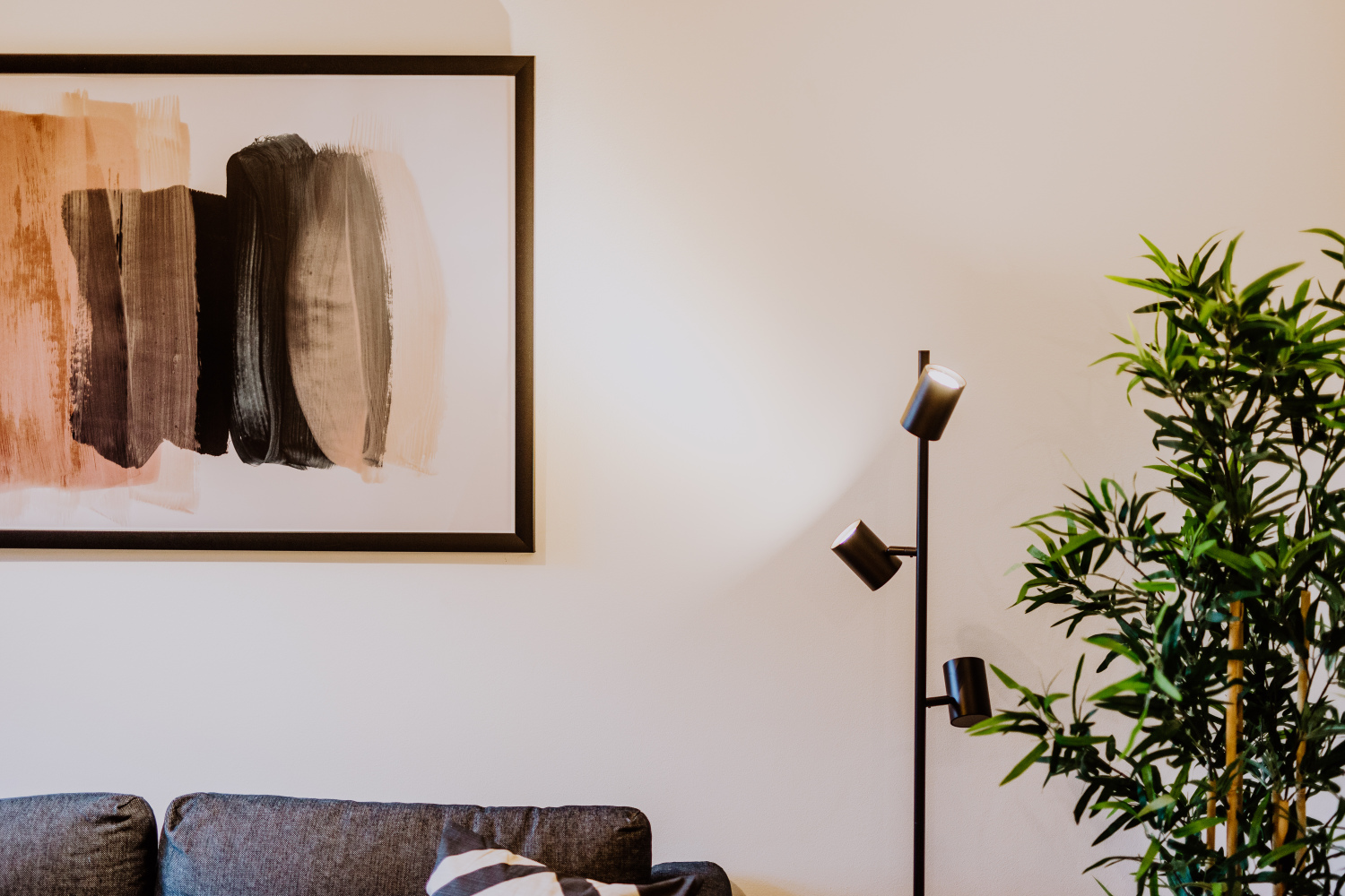 Central Berlin Apartments: Möbliertes Wohnen auf Zeit - Sanierte 2