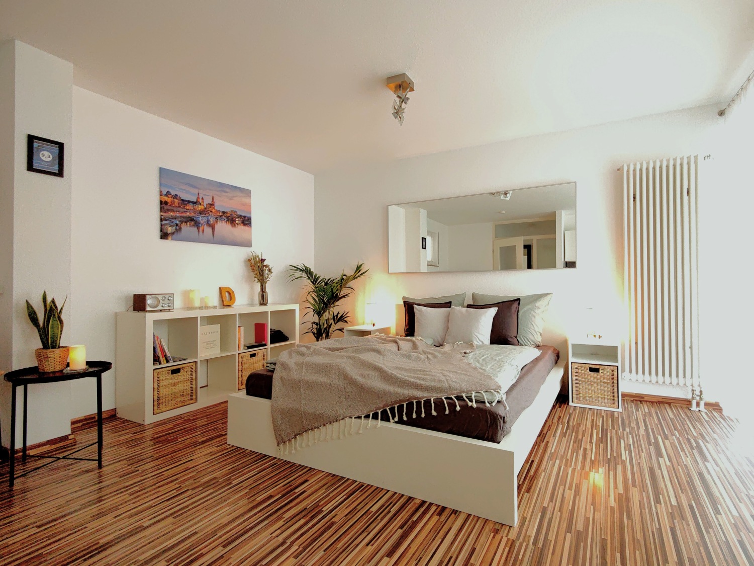 Zimmer aus Ecke Küche.jpg