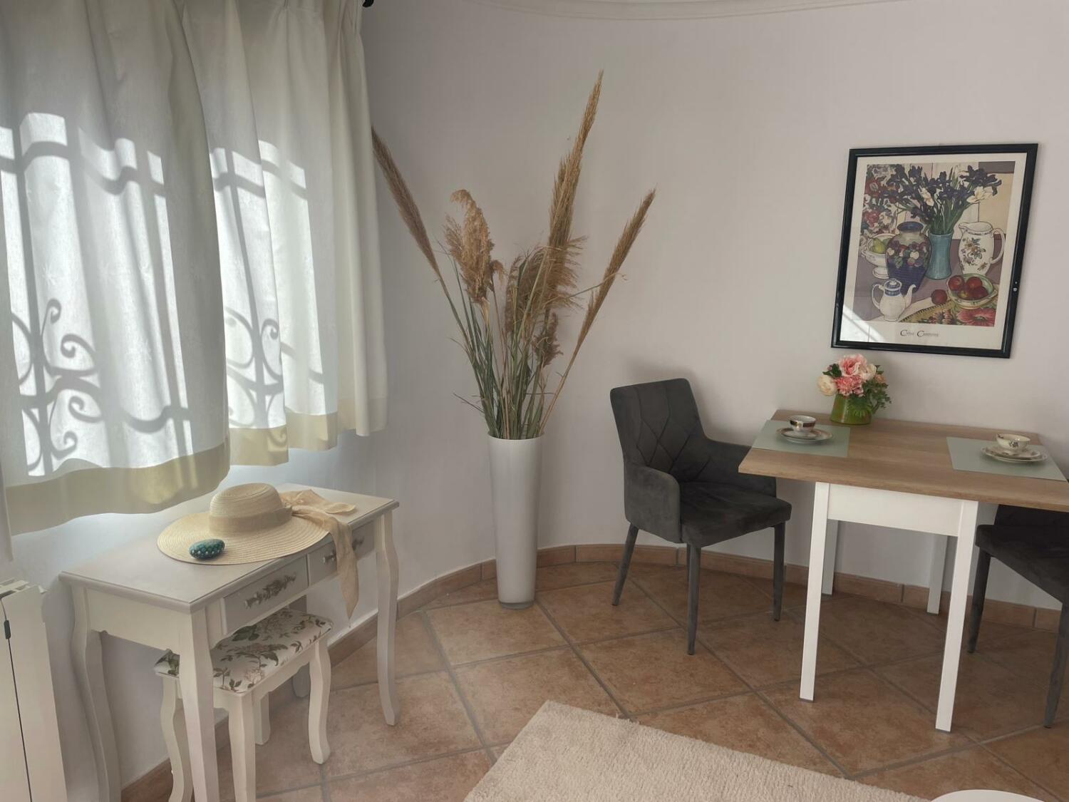 WhatsApp Image 2024-03-12 at 15.50.11 (1).jpeg