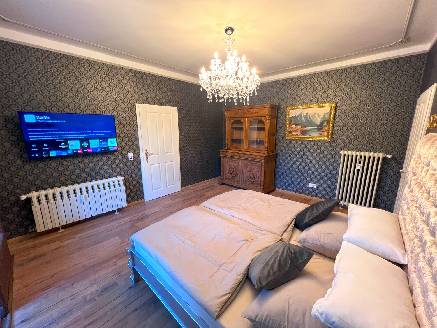 Schlafzimmer 6.3.jpg