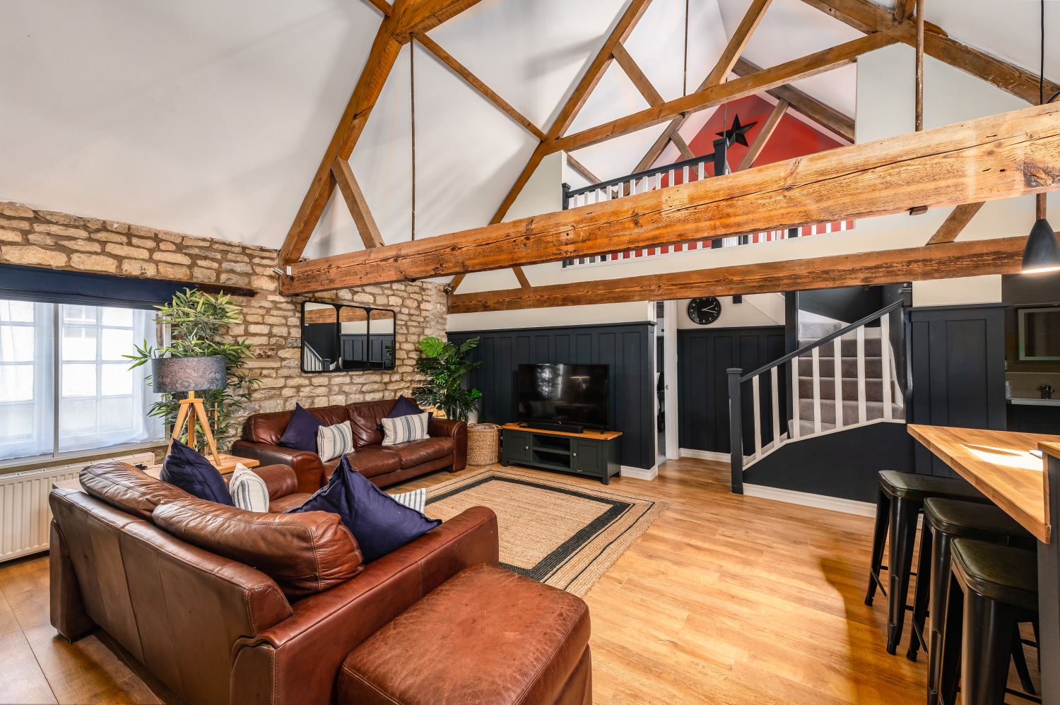 5 St PeterÔÇÖs Street -6 - Copy - Copy.jpg