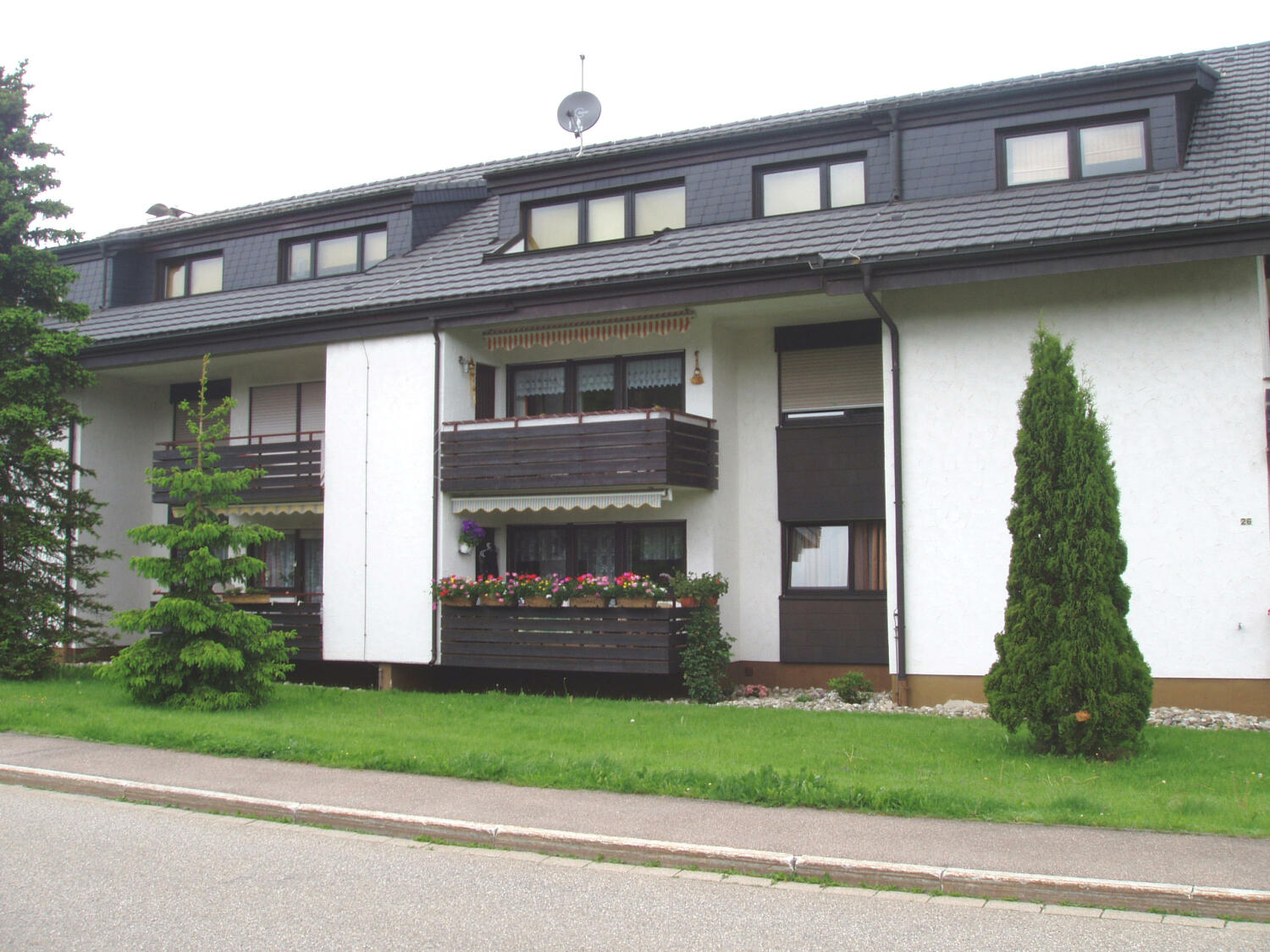 Ansicht Gebäude.jpg