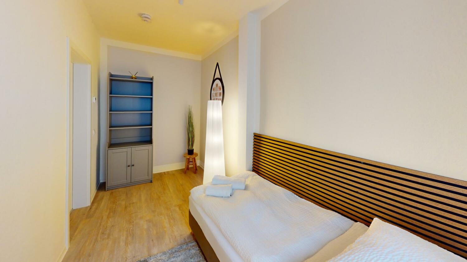 CozyHome-Apartment-FiftyOne05-Bedroom 5.jpg