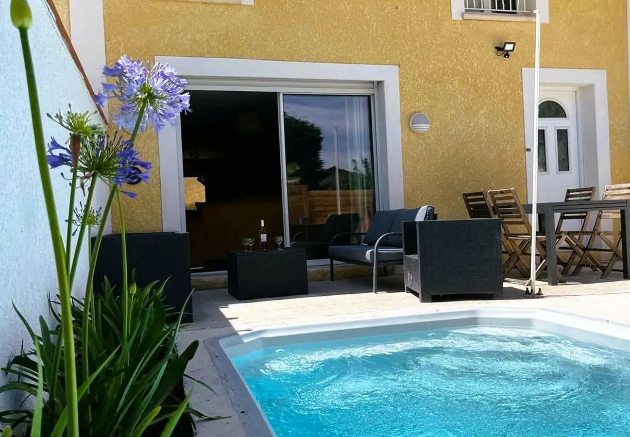 piscine-Loft-airbnb-tarn-location-vacances-lisle-sur-tarn.jpg