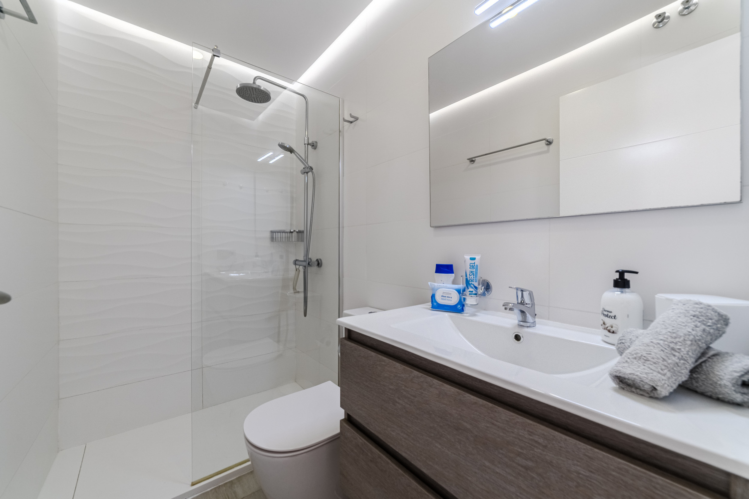 20251208 - 25 - Mi Paraiso - Ocean Garden 1007 - De20V2-15.jpg