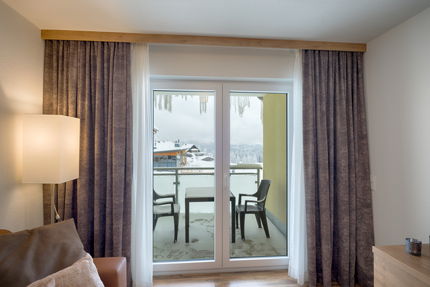 7-Wohn - Essbereich - Ausblick.jpg