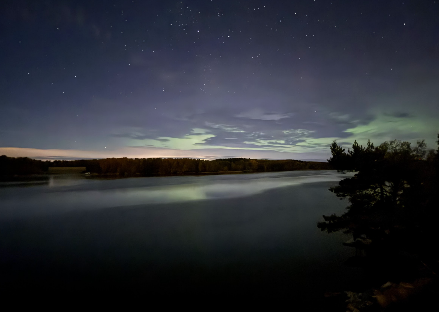 Animskog Kyrkskola Lake Animmen Polarlights.png