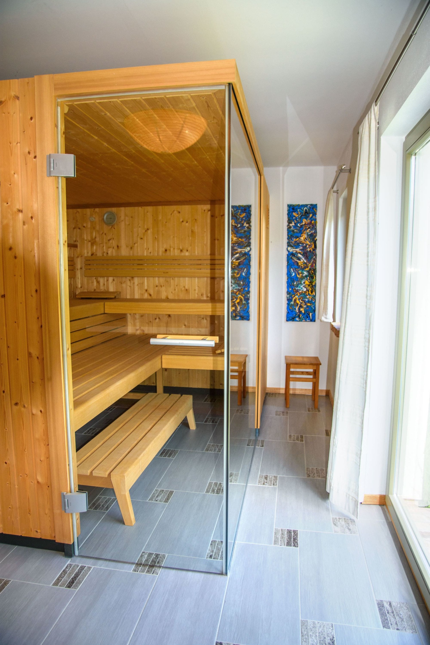 ferienwohnung_meerzeit_sauna_panofenster-min.jpg
