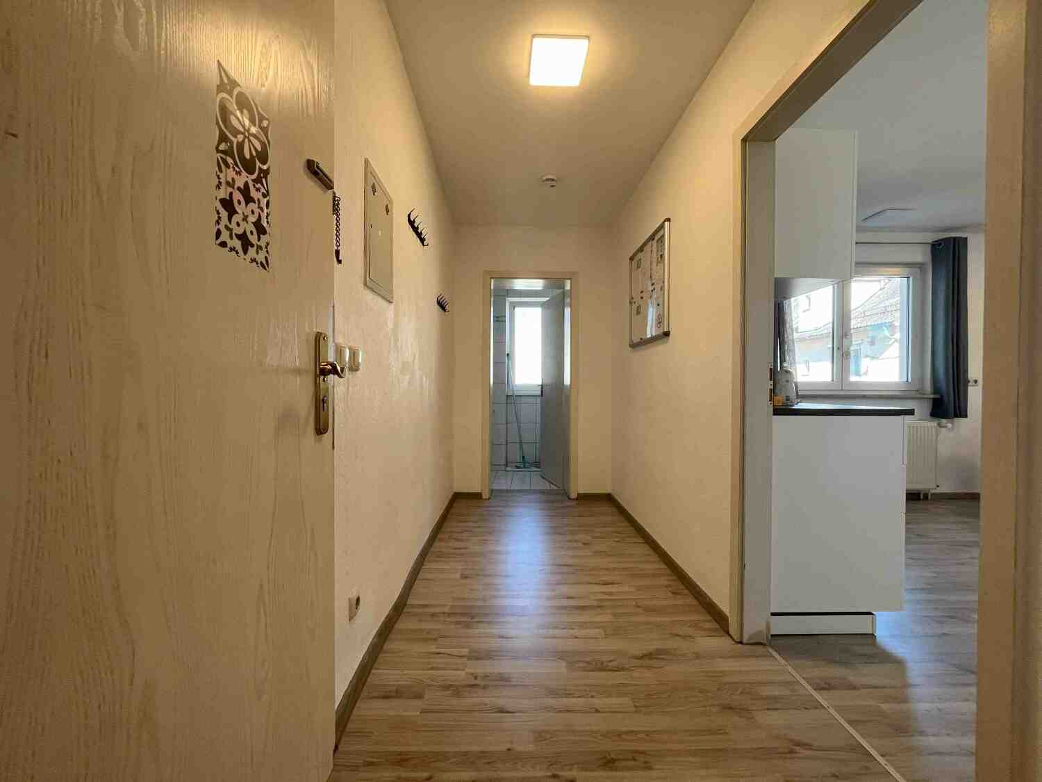 SAD303_(OG links) Rölsstraße 13, 92421 Schwandorf (9).jpg