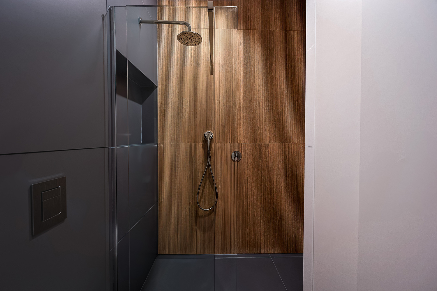 duży prysznic walk in mieszkanie na wynajem przy ul. Piotrkowskiej Łódź-1.jpg