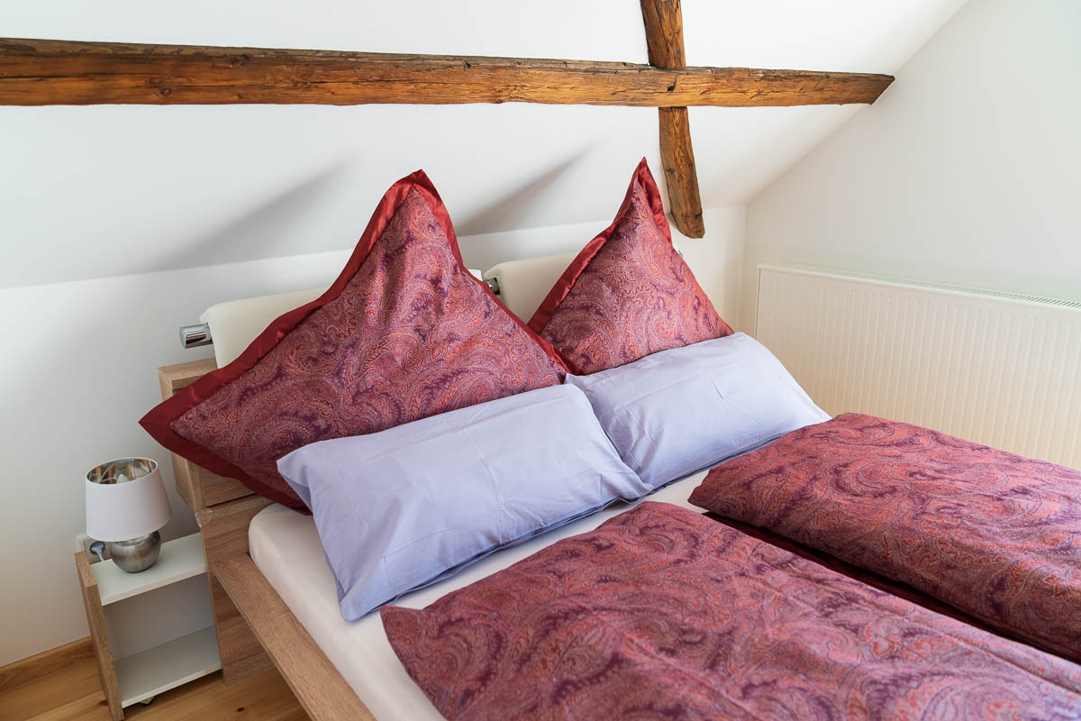 (2) Schlafzimmer, Betten.jpg