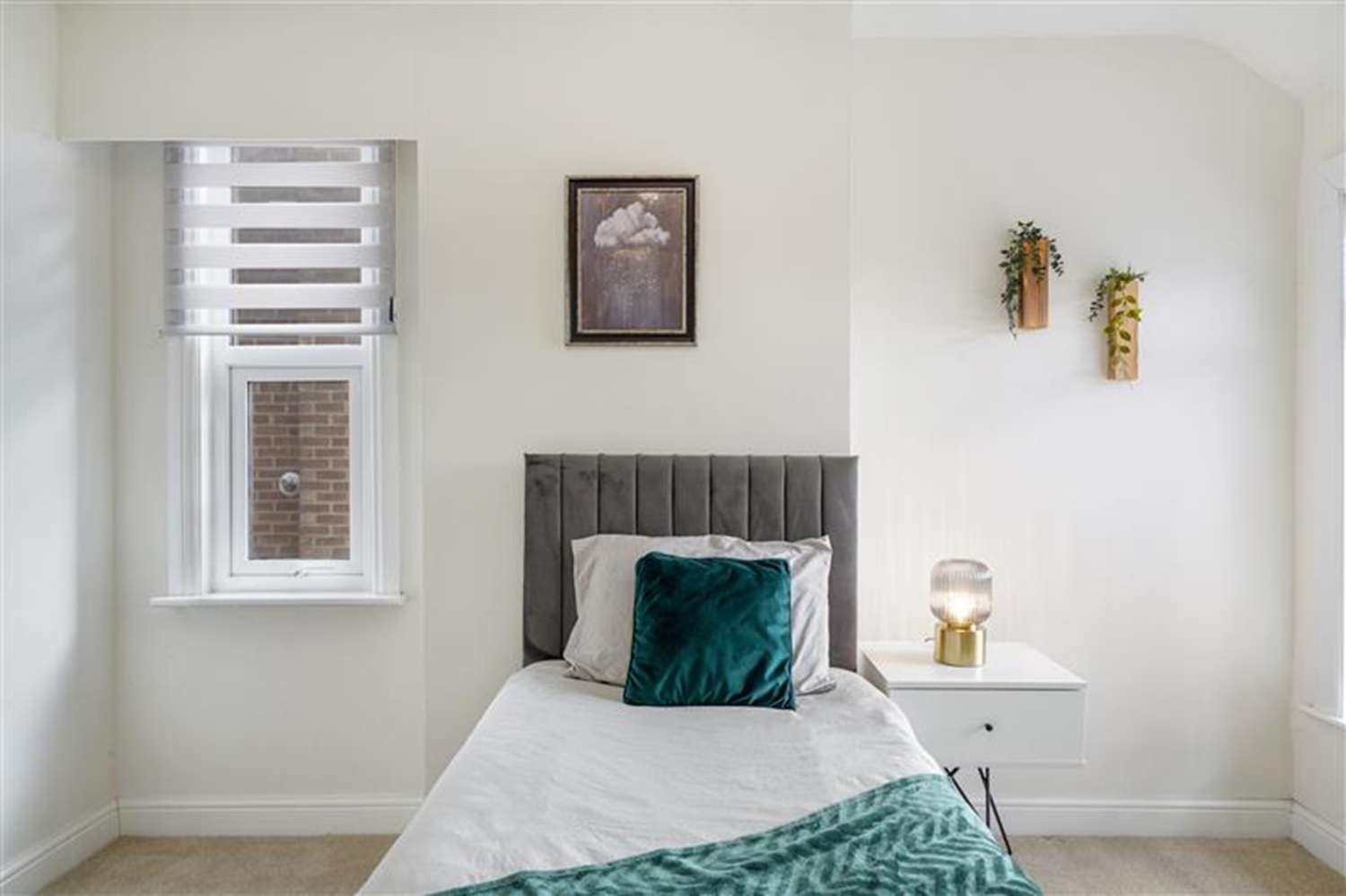 85 Harrowden Road - A2CMz3kK33hPw2enCkEB.jpg