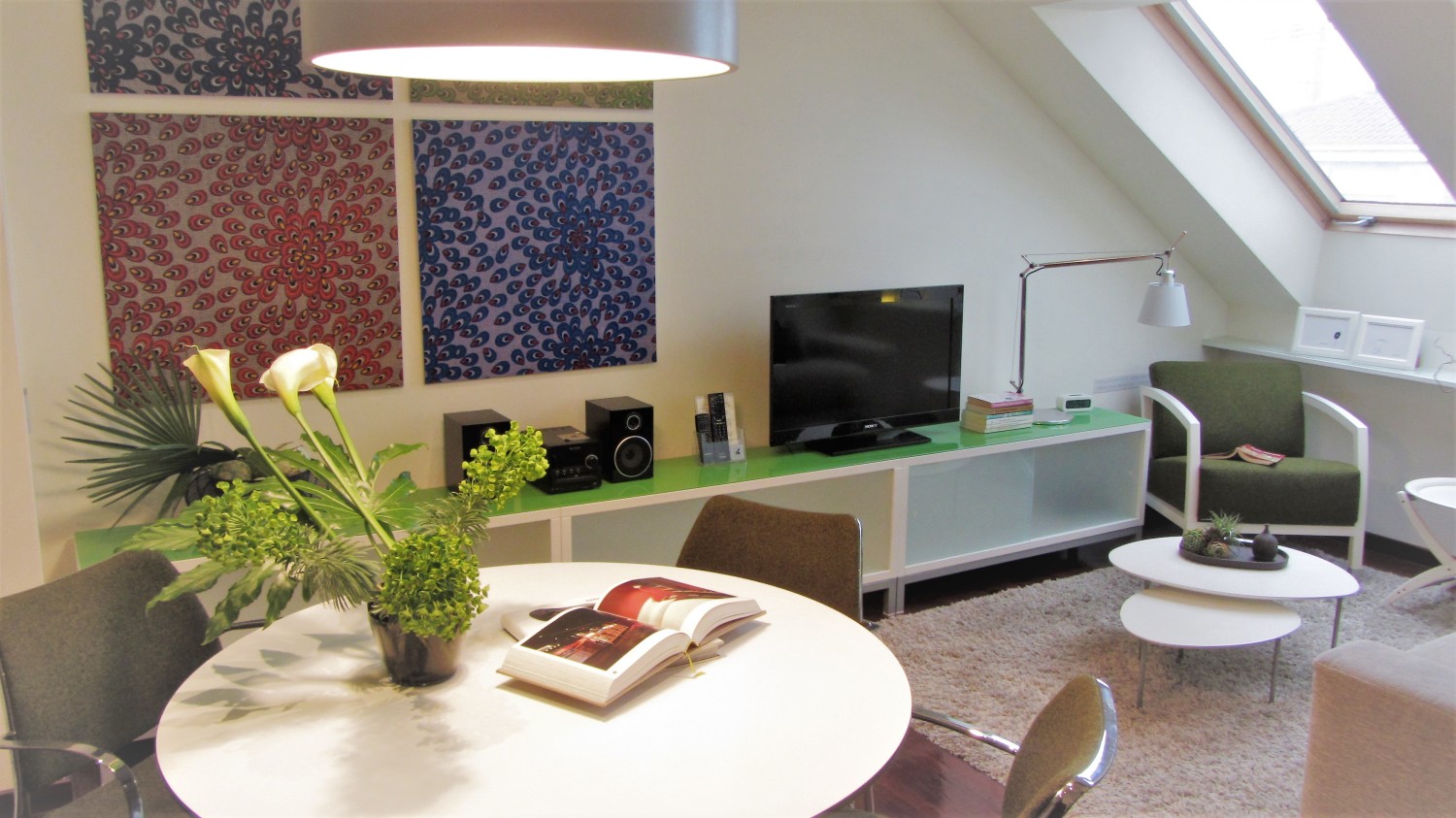 13 Natahoyo Salon.jpg