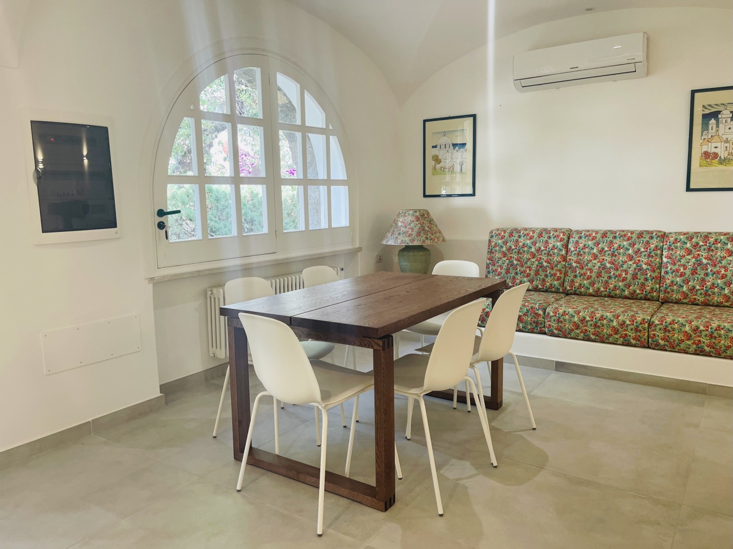 tavolo da pranzo (2).JPEG