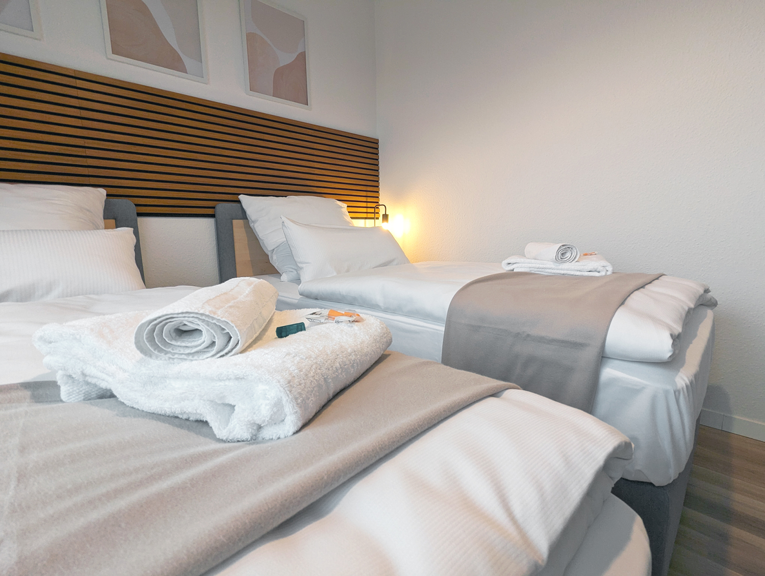 Schlafzimmer4 (4)bFHD.jpg