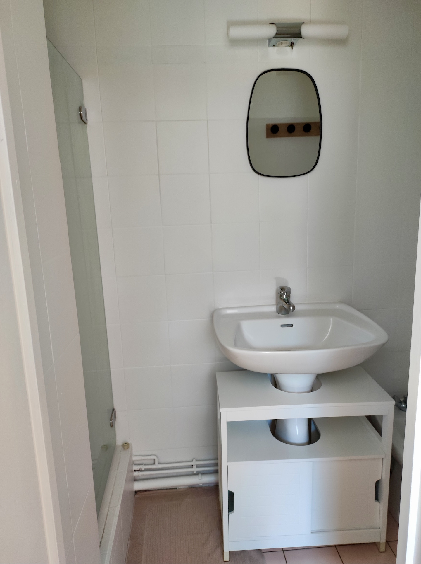 Gite - Etage 1 - Chambre 4 - SDB - 1.jpeg