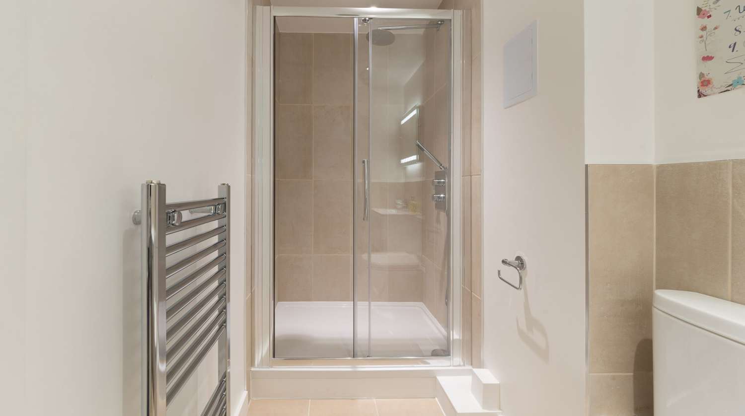 Groundfloor bathroom.jpg