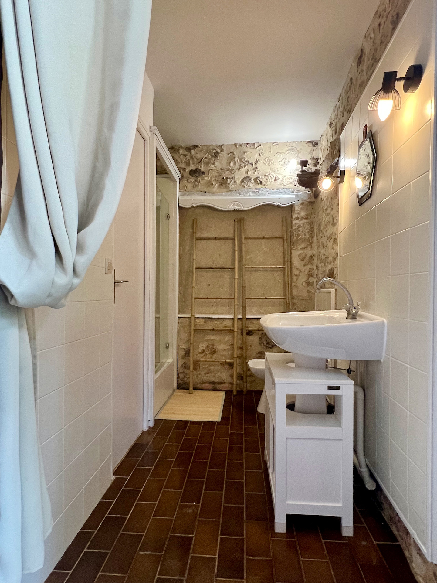 Gite - Etage 0 - Chambre - SDB.jpeg