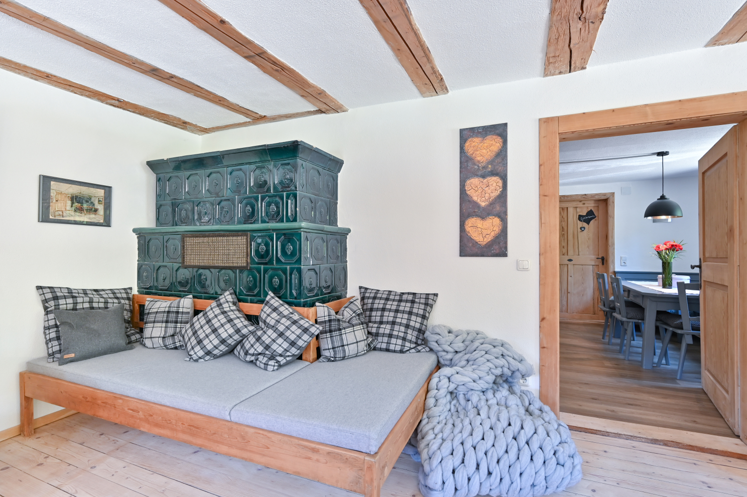 H27 Aufenthalt Kamin.jpg