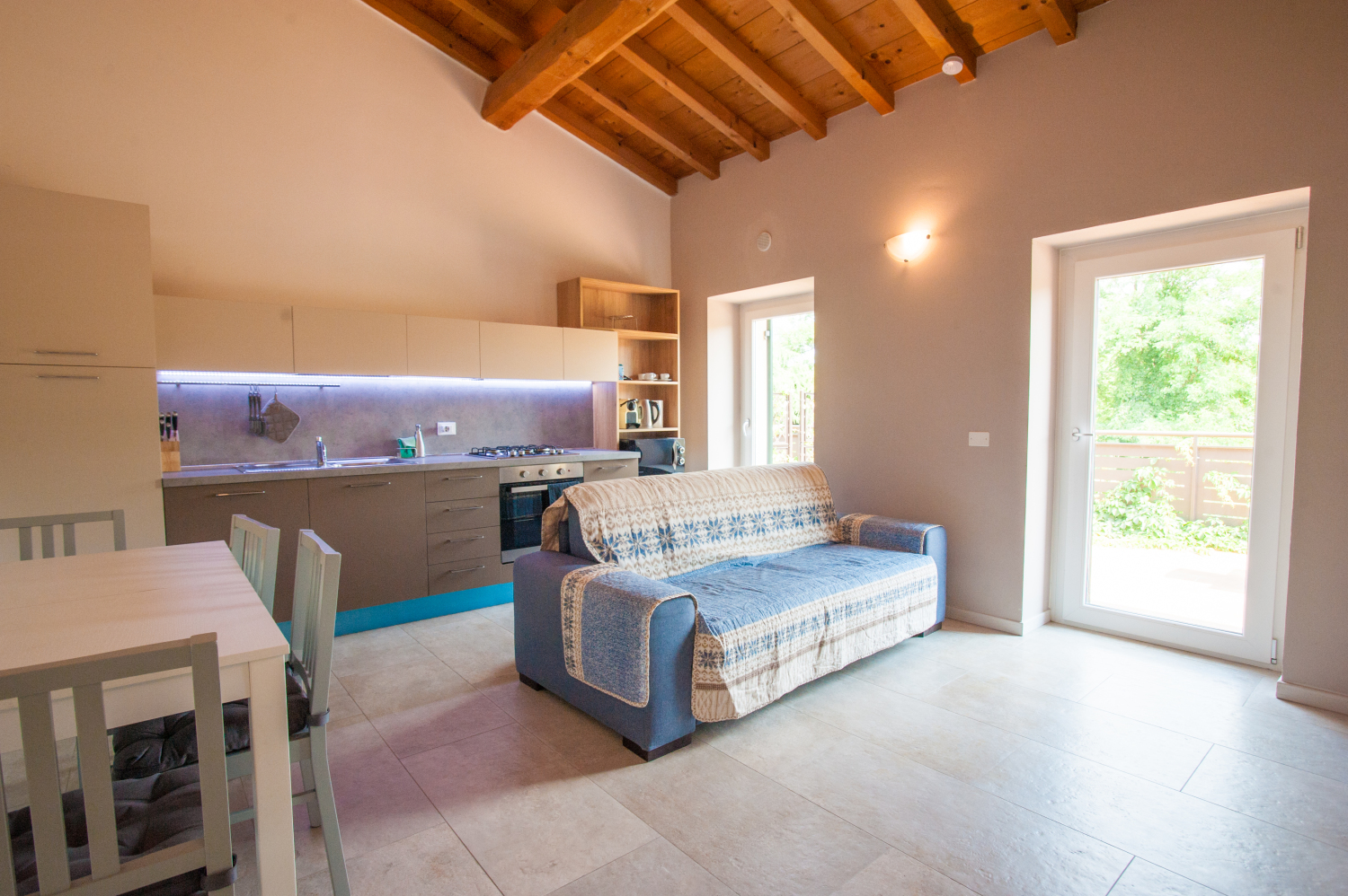 Kitchen_Living room_12.jpg