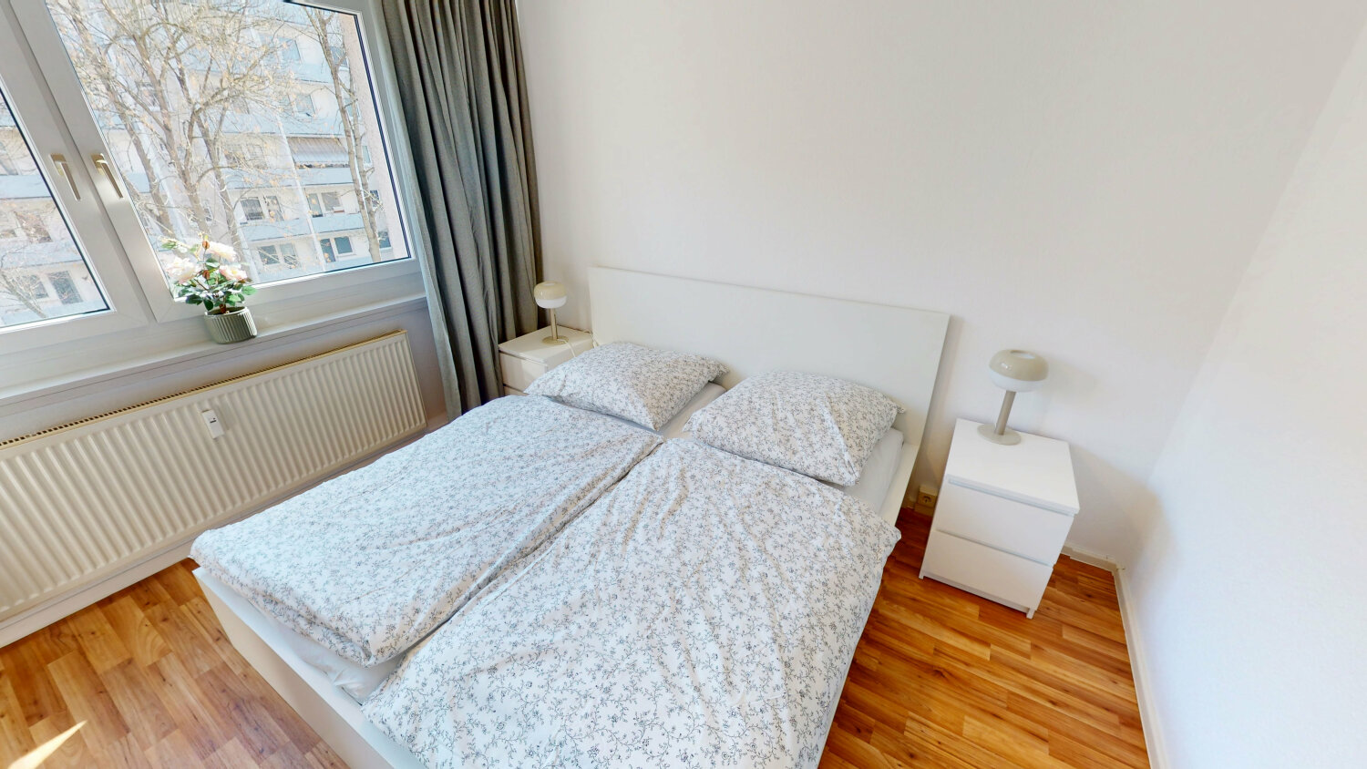 Schlafzimmer (2).jpg