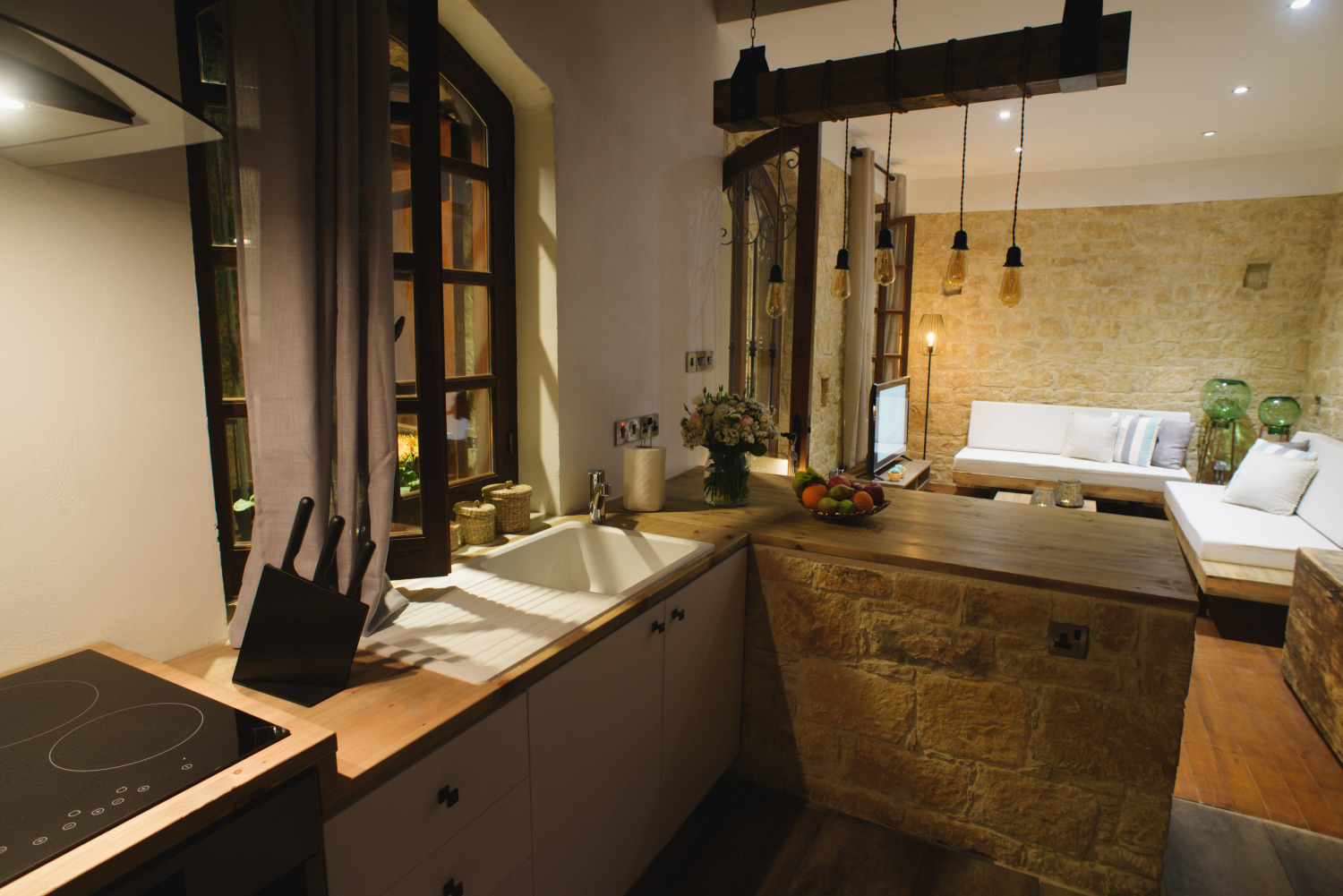 22 MAH19_1505 Serenity House.jpg