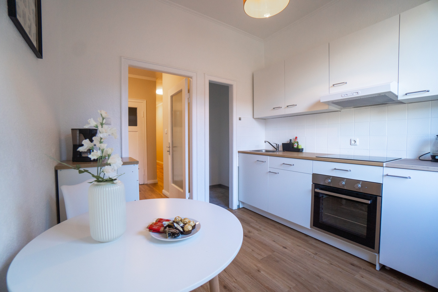 AirBnb - 2. OG-08.jpg