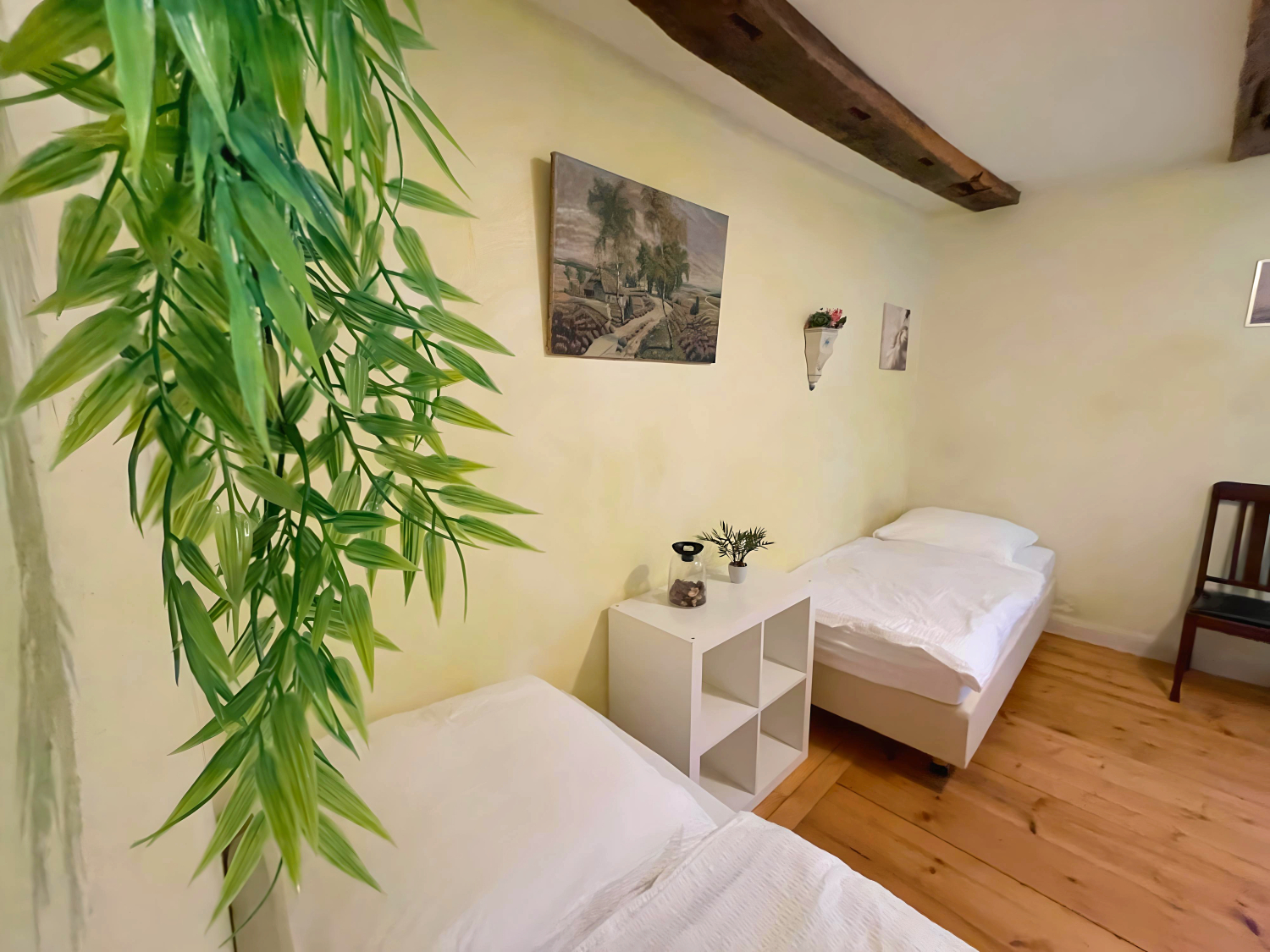 Pension Am Schloss - Apartment 5 - Doppelschlafzimmer 1.jpg