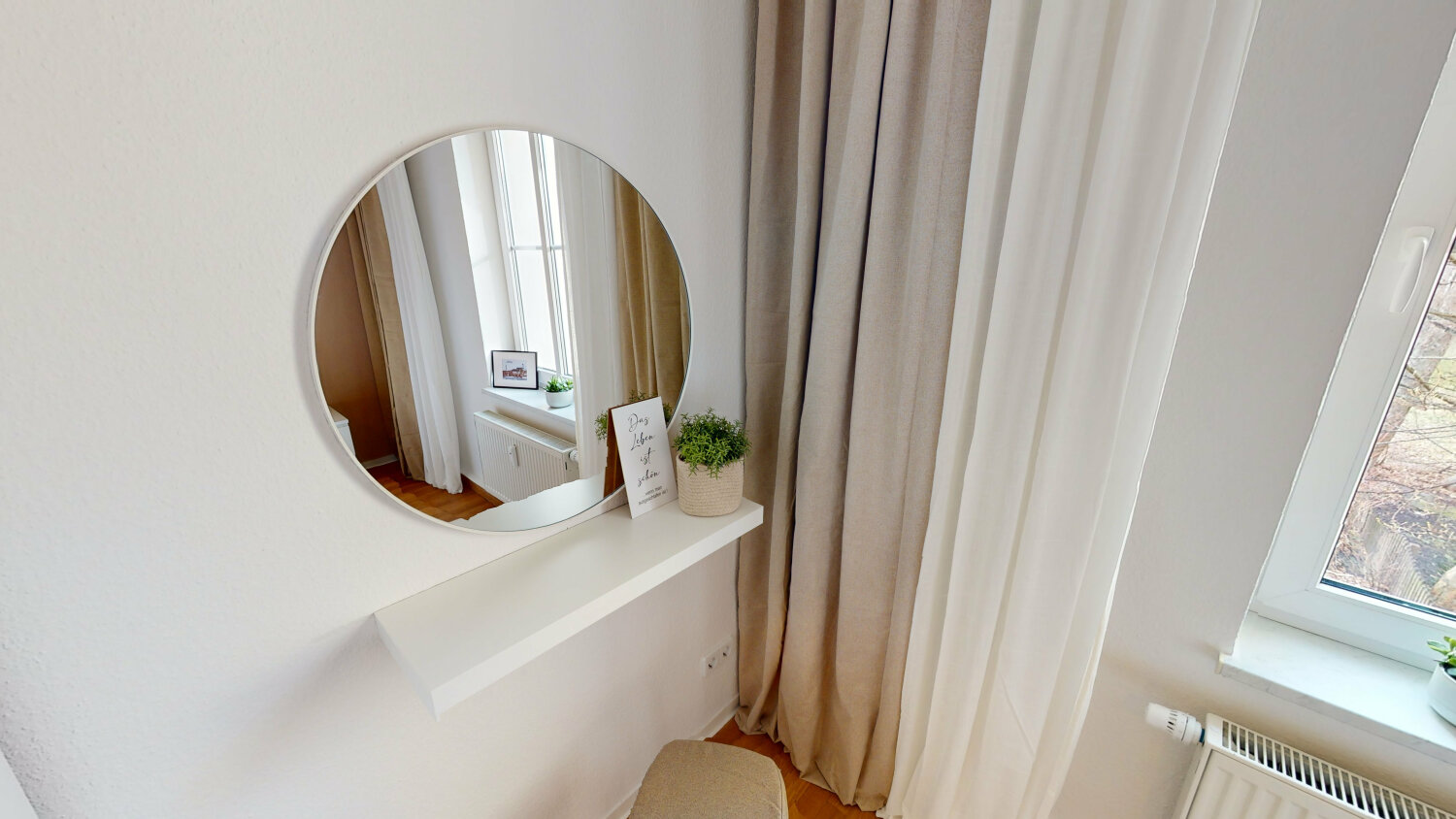 Jahnstr. 22 1R Detail 1.jpg